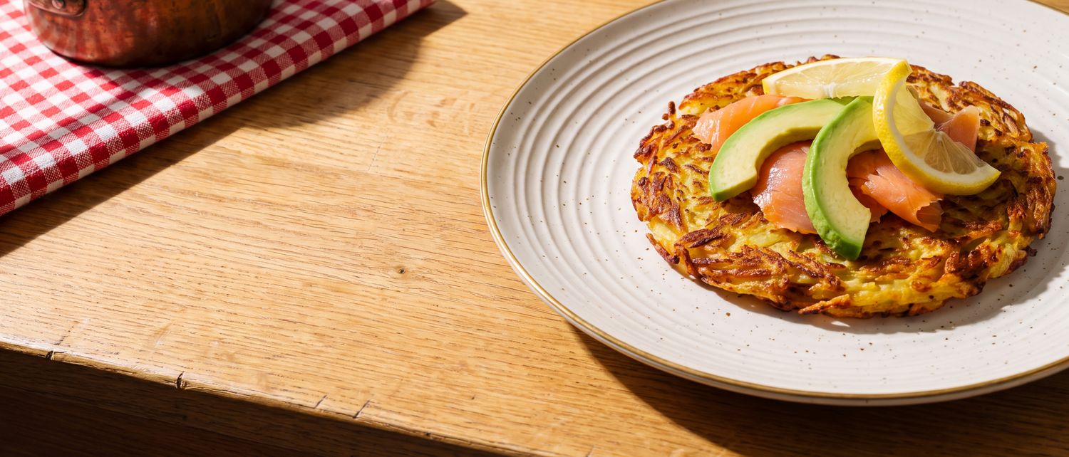 Rösti with salmon and avocado